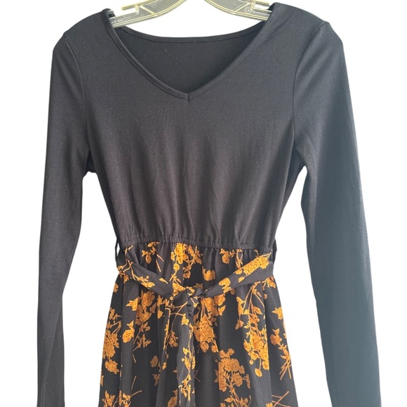 Floral Black and Orange Dress - Picture 3 of 4